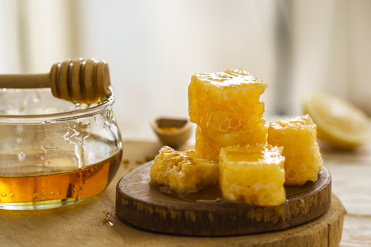 Как делают крем-мёд? Приготовление крем-мёда