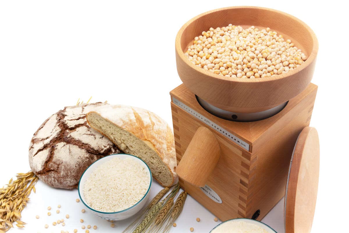 емкость для зерна в мельнице