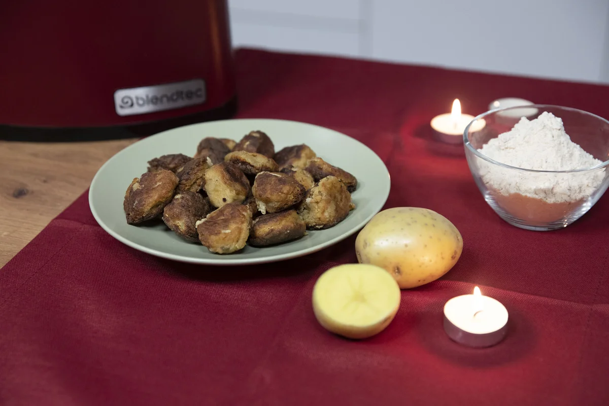 картофельные шарики рецепт приготовить в домашних условиях рецепт на новый год закуска на фуршет домашний шведский стол