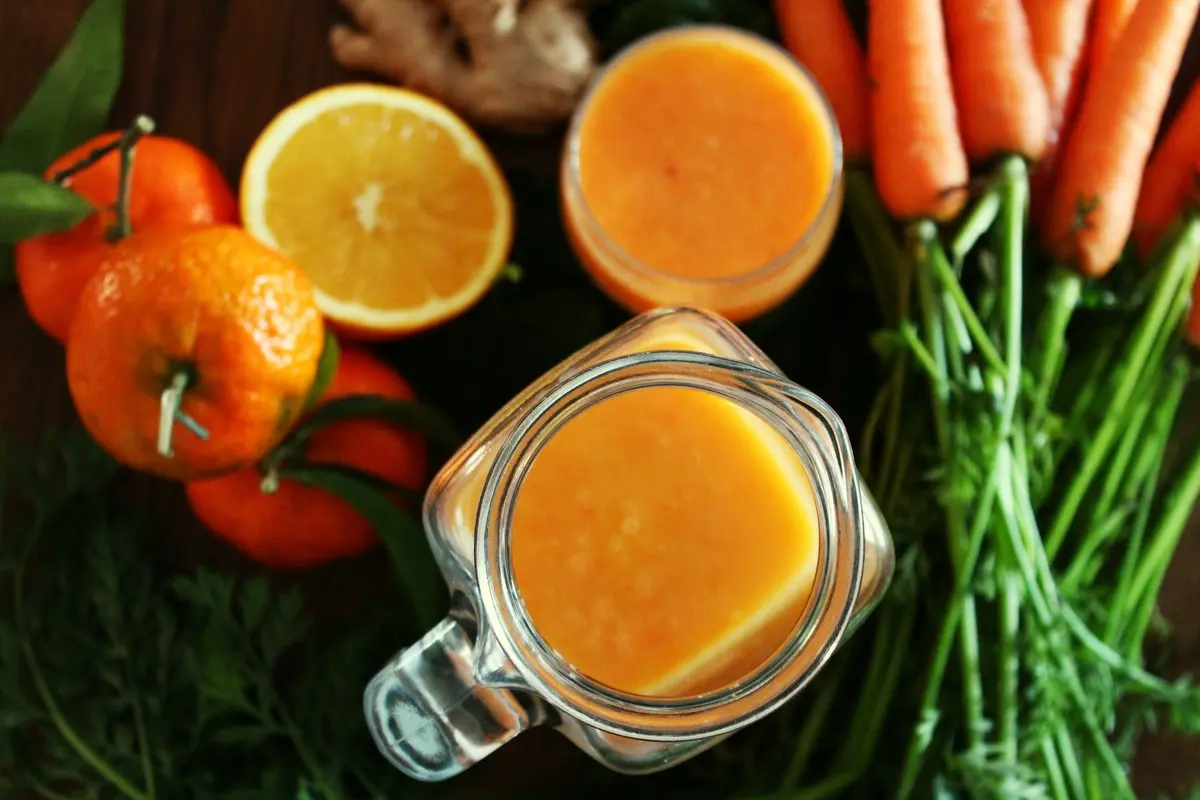 морковный сок в соковыжималке