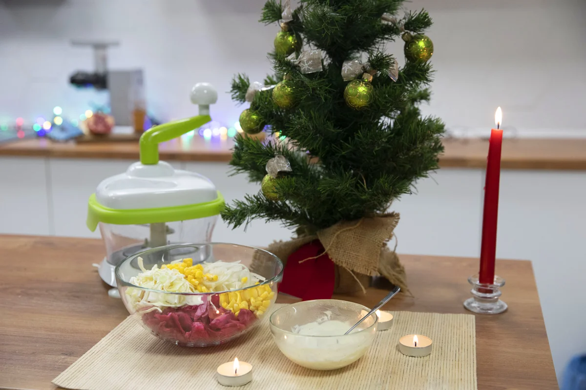 салат который приносит удачу вкусный новогодний рецепт ручной комбайн многофункциональный измельчитель