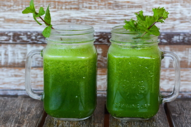 Как сделать зелёный сок?