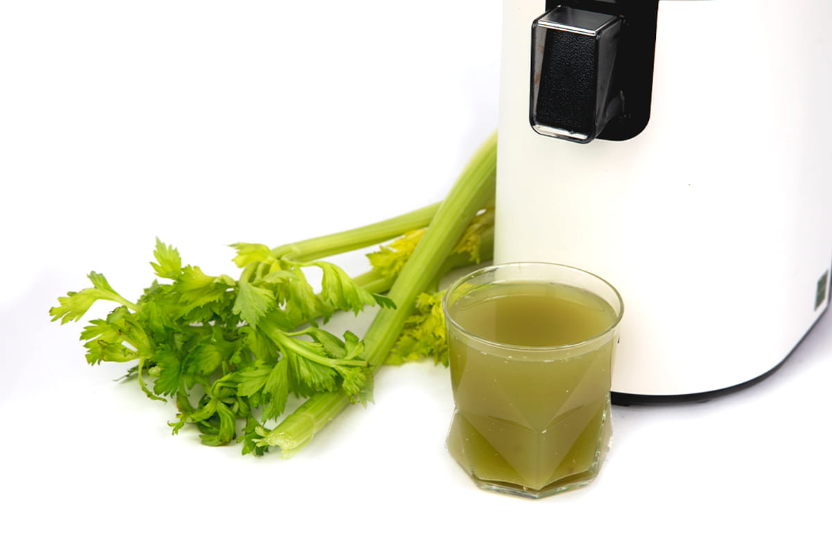 шнековая соковыжималка для зелени и зелёных соков