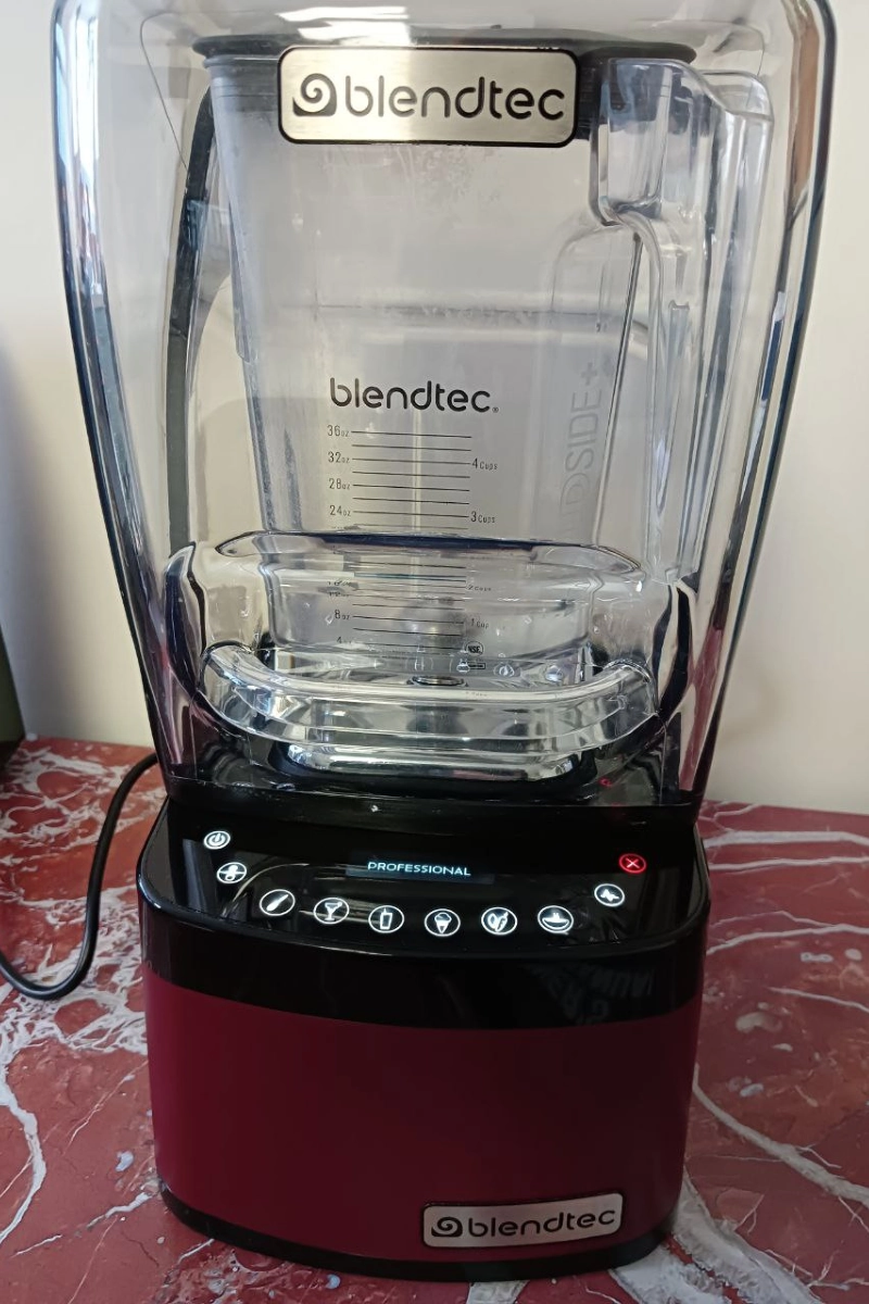 Блендер Blendtec Professional 800