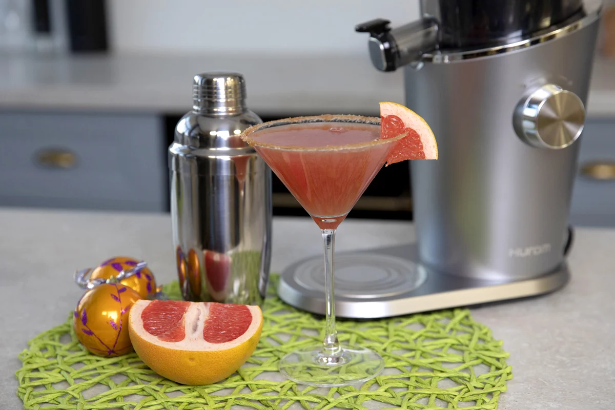 свежевыжатый сок грейпфрута в алкогольном коктейле новогодние рецепты 2023